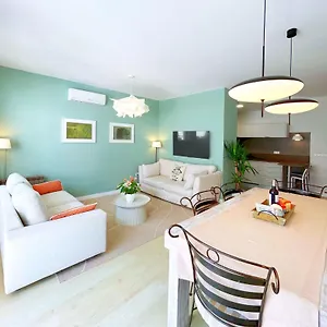 Abbott - 1 Min From The - 100m2 - Sleeps 8 Apartment Sitges