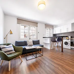 Caliu Barcelona - Fira Apartment L'Hospitalet de Llobregat